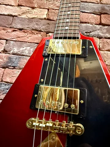 Электрогитара Epiphone Flying V Ruby Red Metallic - изображение 3