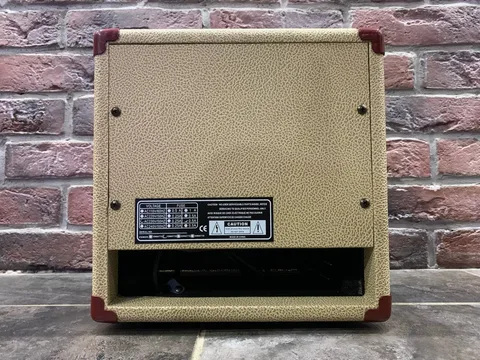 Комбоусилитель 15 ват (Chorus)