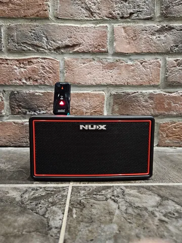 Электрогитара USA Schecter Demon 8 WH + Моделирующий Комбик Nux Air (комплект)