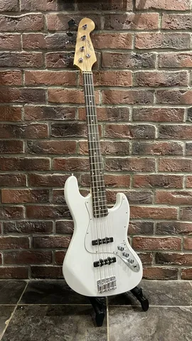 Бас Гитара Jazz Bass White Edition