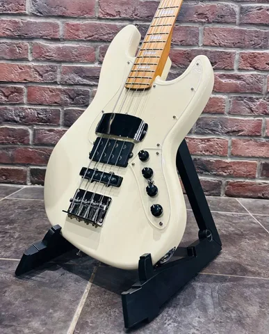 Бас Гитара SQOE Jazz Bass White + Чехол (Активы)