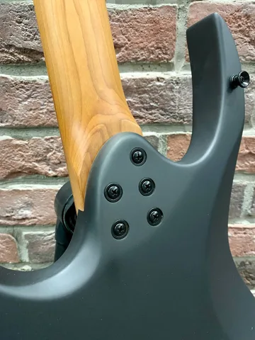 Электрогитара SQOE Black Mate (7 струн)