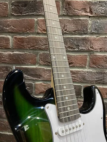 Электрогитара Stratocaster HSS GR
