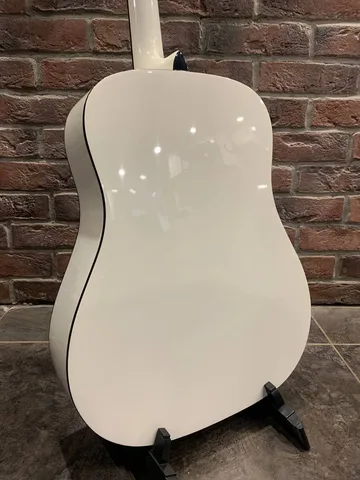 Белая Акустическая Гитара (аналог Yamaha)