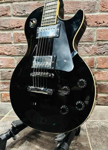 Электрогитара Les Paul BS Venom + Цифровой Комбик с эффектами и Драм Машиной