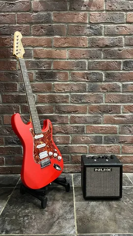 Электрогитара HSS + Моделирующий Комбик NUX Mark 2 (комплект)