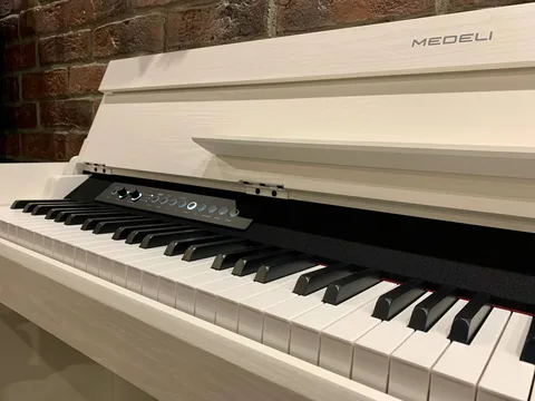 Цифровое Корпусное Пианино Medeli CP203 WH