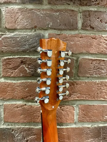 Электроакустическая Гитара EQ (12-ти струнная)