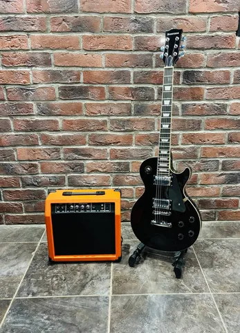 Электрогитара Les Paul BK Venom + Мощный Комбик с Перегрузом (комплект)