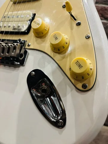 Электрогитара Shinobi Stratocaster HSS + Мощный Комбик (комплект)