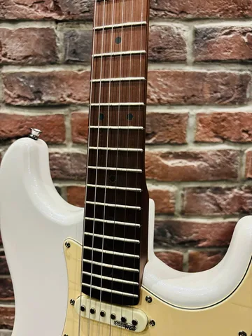 Электрогитара Shinobi Stratocaster HSS + Мощный Комбик (комплект)