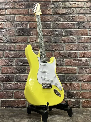 Электрогитара для Начинающих Stratocaster Yellow Edition 