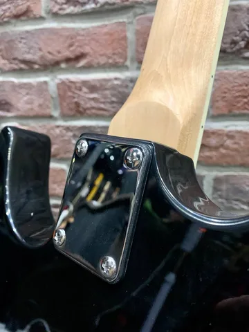 Электрогитара HHS с Floyd Rose