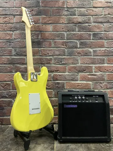 Электрогитара Stratocaster с Мощным Комбиком (полный комплект)