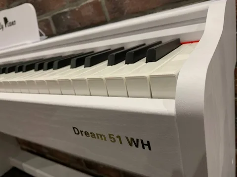 Цифровое Пианино Emily Dream D51 WH (с возможностями синтезатора)