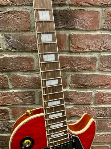 Электрогитара Aion EMG LP + Комбик Cort 30 ват (комплект)