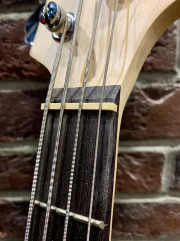 Бас Гитара Precision Bass Natural