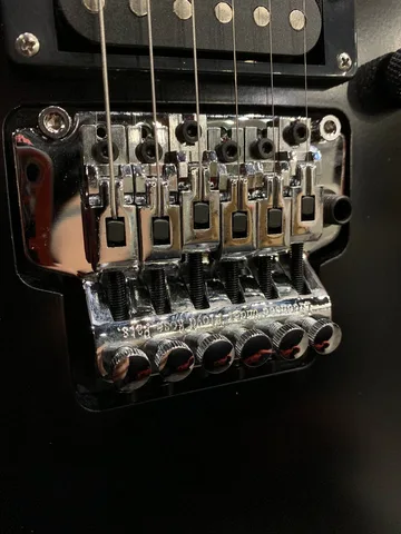 Электрогитара с Floyd Rose HSH + Стильный Комбик 15 ват (комплект) - изображение 5