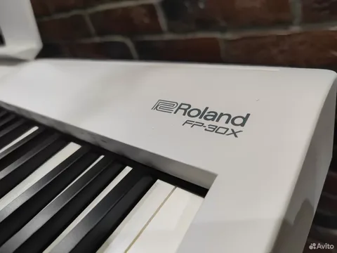 Цифровое Пианино Roland FP-30X WH + Стойка