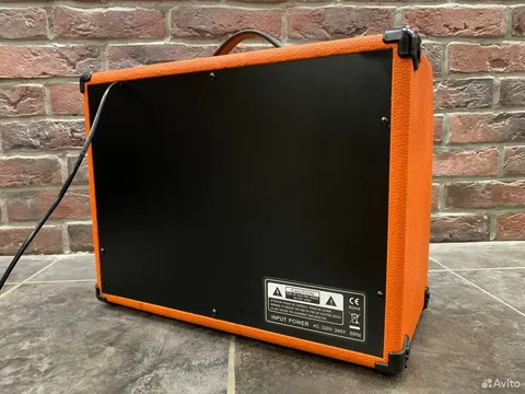 Комбоусилитель 40 Ват (Delay & Reverb)