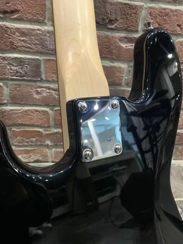 Бас Гитара Jazz Bass BK-RD