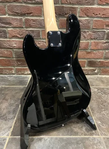 Бас Гитара Jazz Bass BK-RD