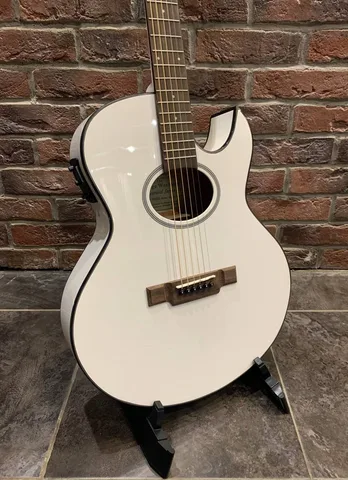 Электро-Акустическая как у Виктора Цоя Washburn EQ (Массив Ели)