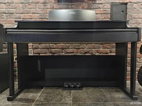 Корпусное Цифровое Пианино Medeli DP388