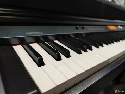 Корпусное Цифровое Пианино Medeli DP388
