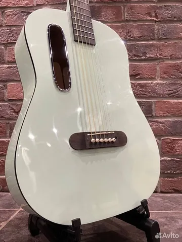 Акустическая Гитара под Lava ME-4