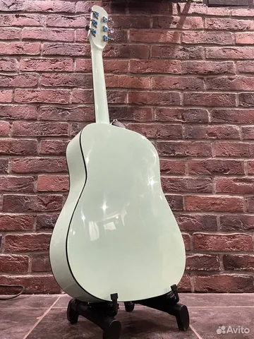 Акустическая Гитара под Lava ME-4