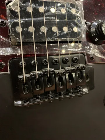 Электрогитара Harley Benton HSS + Комбик 15 ват
