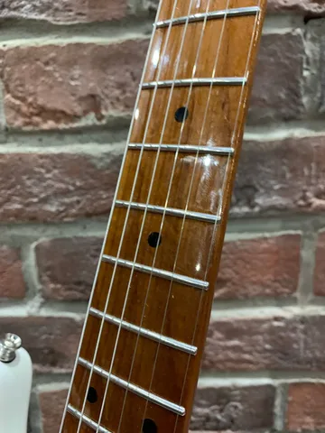 Электрогитара Stratocaster + Стильный Комбик 15 ват