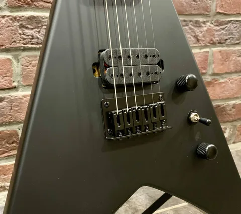 Электрогитара Spira Flying V-400 MBK