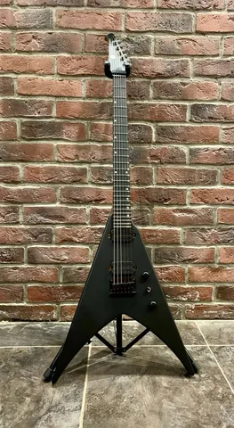 Электрогитара Spira Flying V-400 MBK