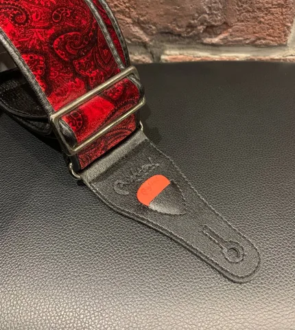 Ремень для Гитар Premium Paisley Velvet Red