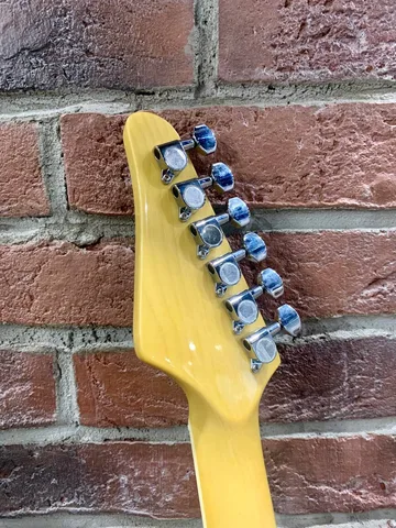 Электрогитара Stratocaster HSS + Цифровой Комбоусилитель с Эффектами с Драм Машиной