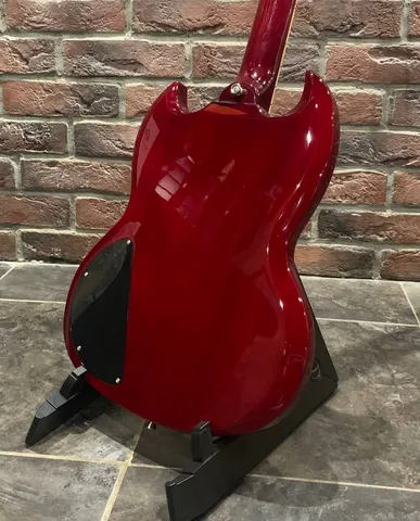 Электрогитара McCartney SG Cherry Edition