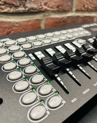 Световой Контроллер LAudio DMX-LED