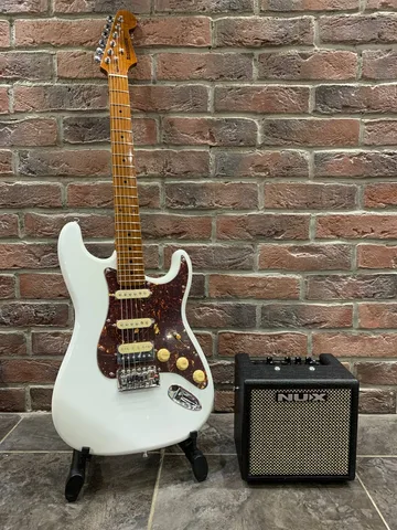 Электрогитара аналог Fender + Цифровой Комбик-Процессор (комплект)