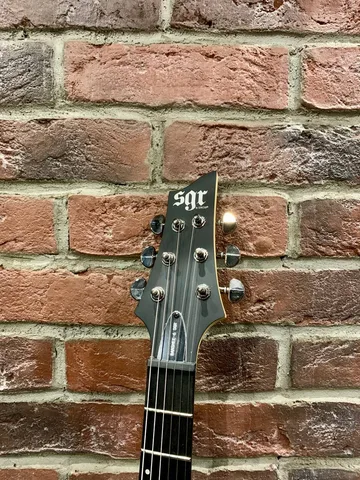 Электрогитара Schecter Banshee + Мощный Комбик NUX 60 вт
