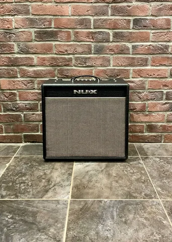 Электрогитара Schecter Banshee + Мощный Комбик NUX 60 вт
