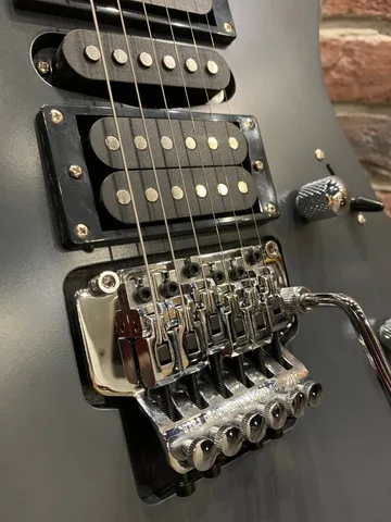 Электрогитара SuperStratocaster HSH + Цифровой Комбик с Эффектами и Драм Машиной - изображение 6