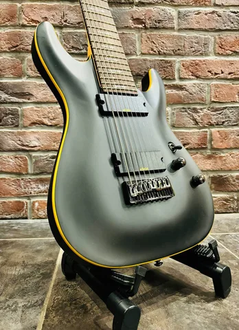 Электрогитара Schecter Demon 8 Black Mate + Комбик 15 ват с Перегрузом (USA)