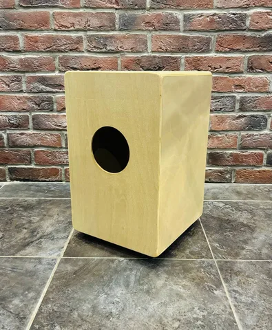 Кахон с Подструнником Dekko (рисунок)