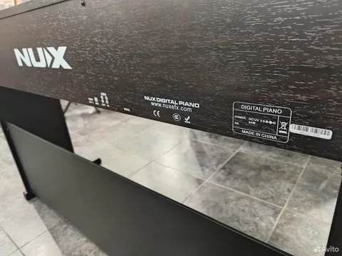 Корпусное Цифровое Пианино Nux WK-520 BR