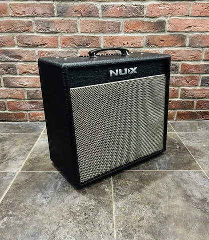 Моделирующий Комбоусилитель 60 ват с Эффектами NUX MK-2