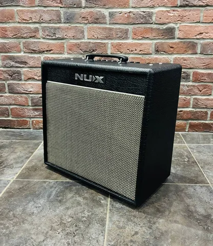 Моделирующий Комбоусилитель 60 ват с Эффектами NUX MK-2
