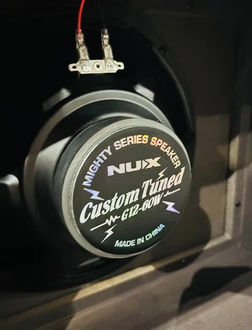 Моделирующий Комбоусилитель 60 ват с Эффектами NUX MK-2
