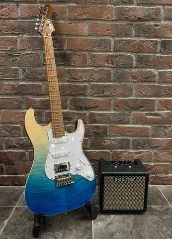 Электрогитара Jet-450 + Портативный Комбик с Эффектами (Аналог Fender)